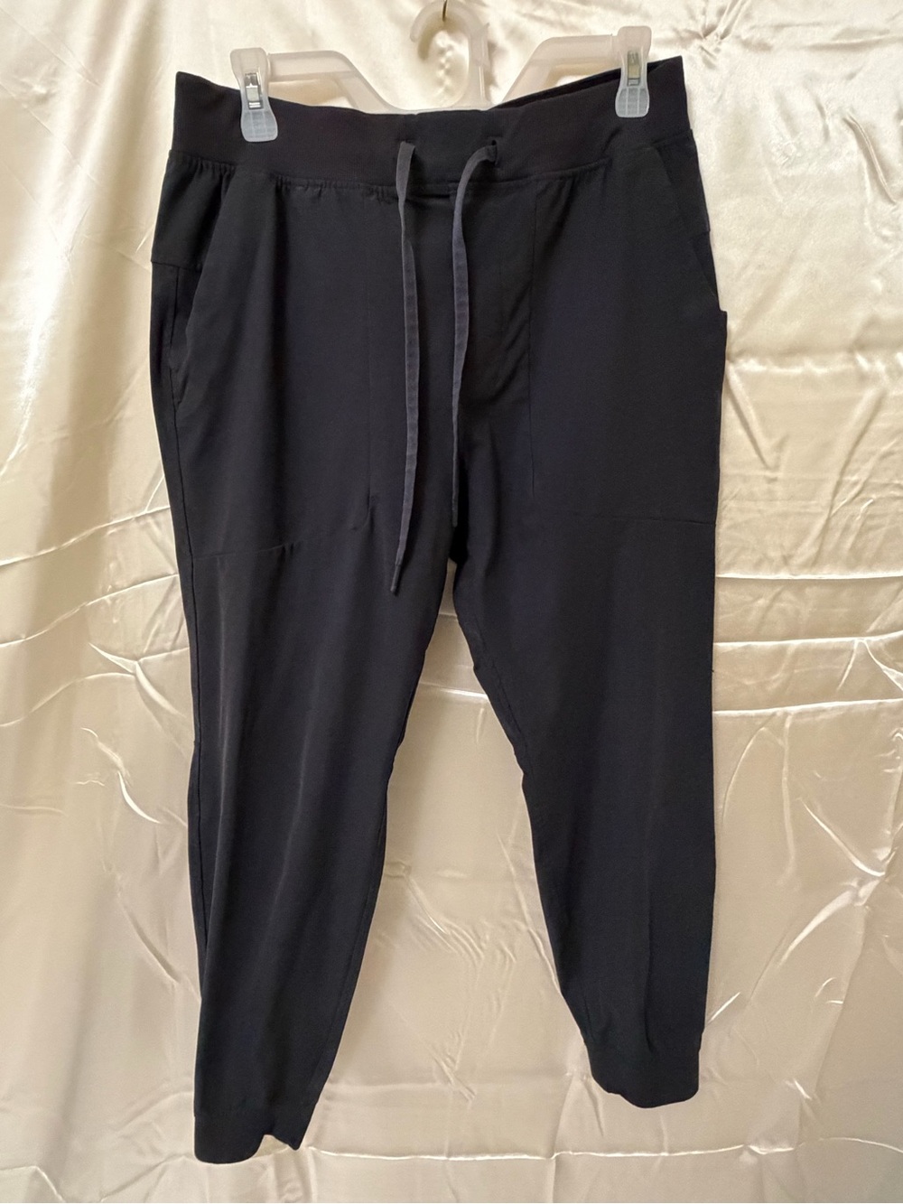 Lululemon Black Jogger Pants – Men’s Large